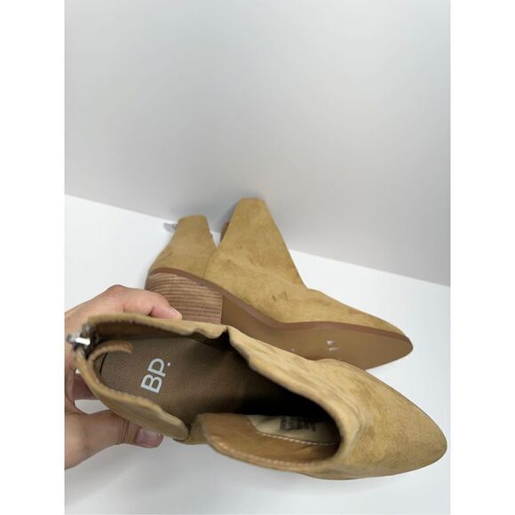 BP Boots Womens‎ Size 9.5 Taupe Block Heel Cut Out Western Ankle Zip Booties - Picture 8 of 9